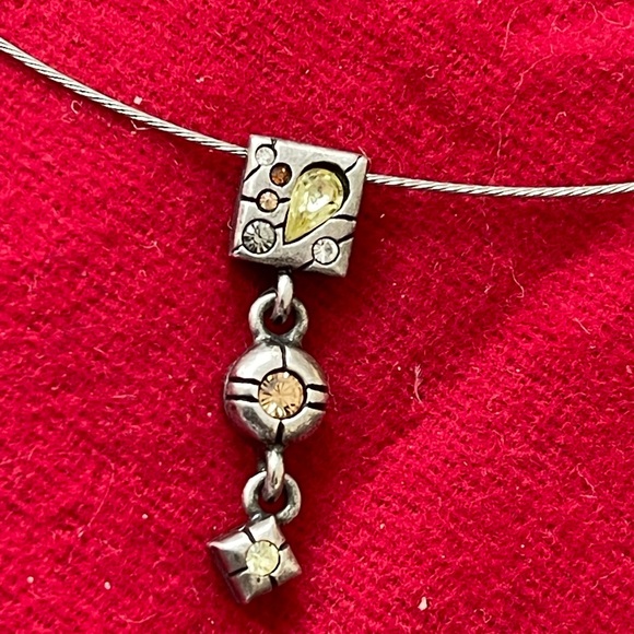 Elegant Silver Necklace with Charm - Picture 2 of 3